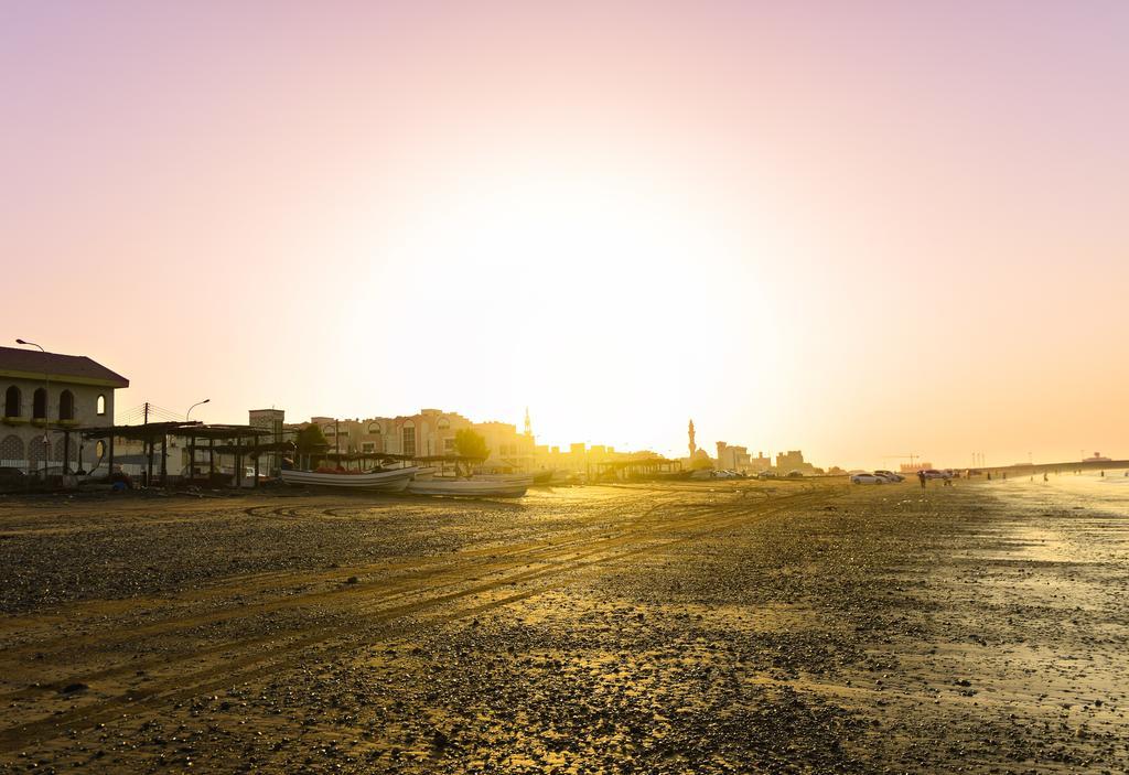 Al Bahjah Hotel Seeb Extérieur photo